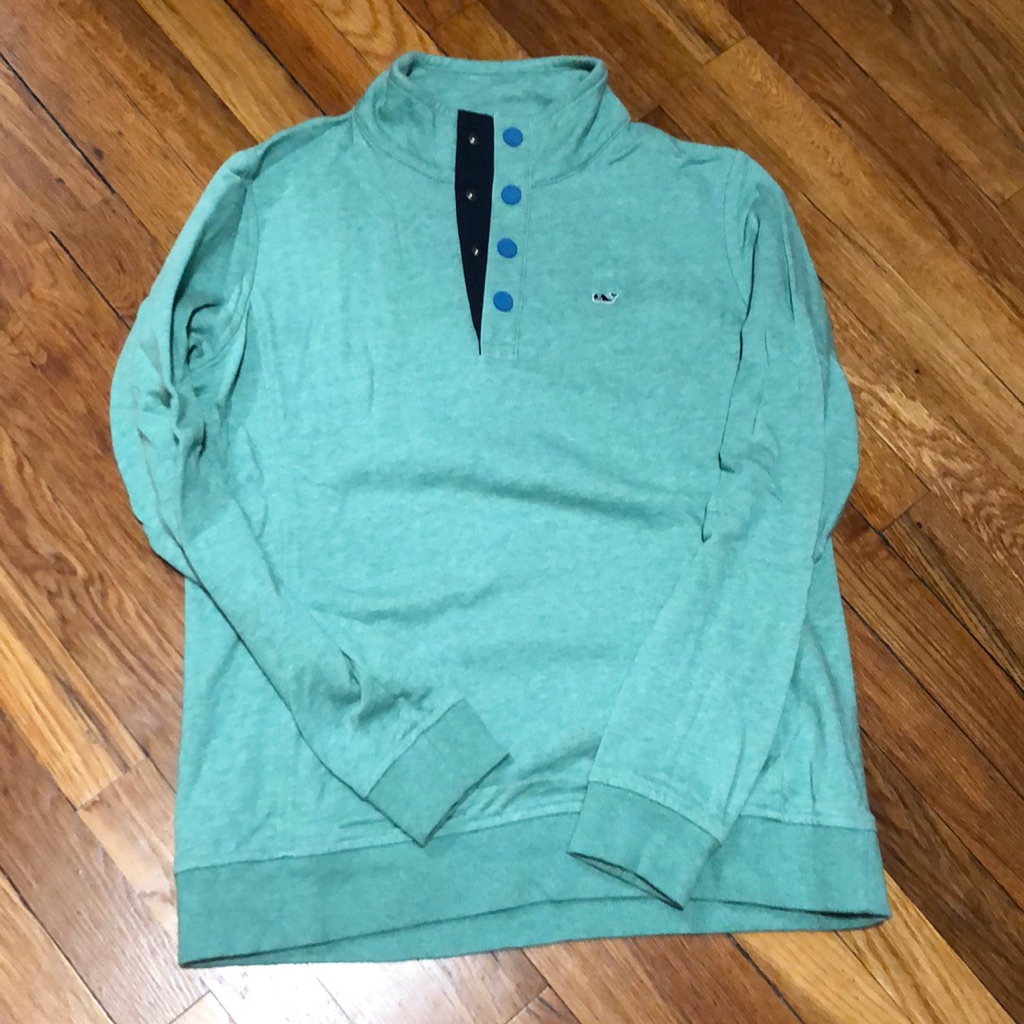 Vineyard Vines Top